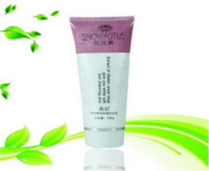 高效護(hù)膚與商業(yè)共贏 雪蓮素瞬透系列化妝品批發(fā)指南